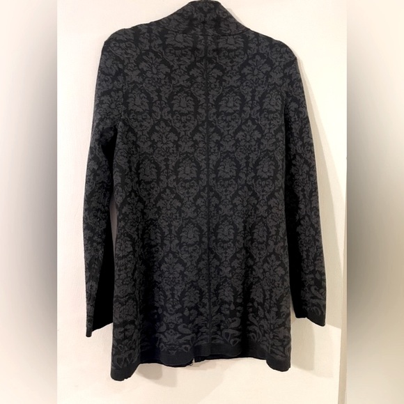 Cynthia Rowley Gorgeous Black and Gray Damask Print Zip Up Cardigan Sz M - Picture 2 of 6